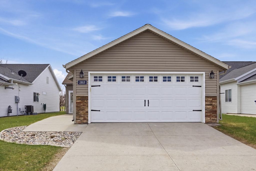 Photo of 2817 35th Street S, Moorhead, MN 56560 (MLS # 7063985)