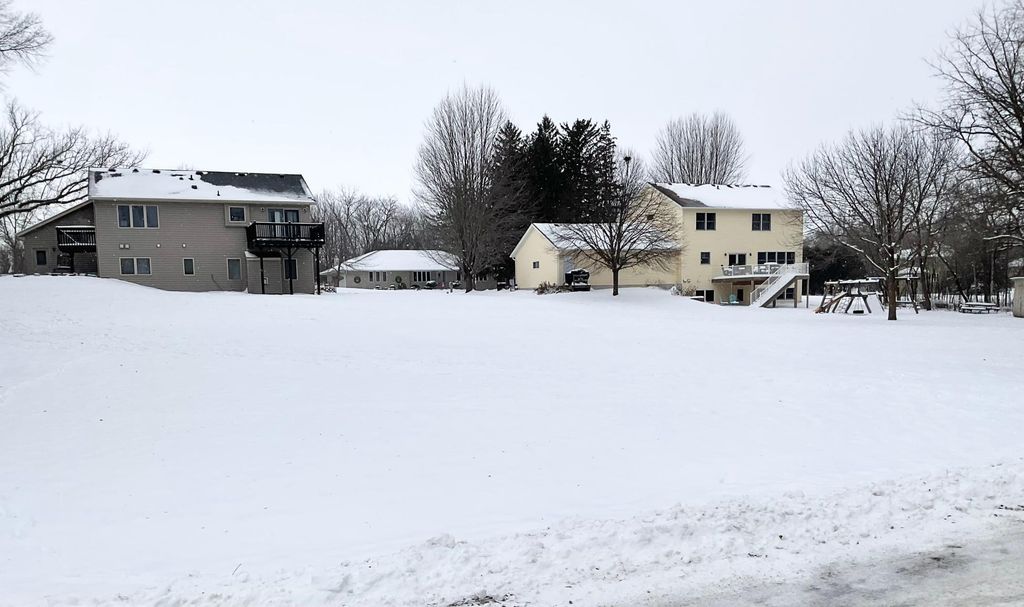 Photo of 1604 18th Street SW, Austin, MN 55912 (MLS # 7006005)