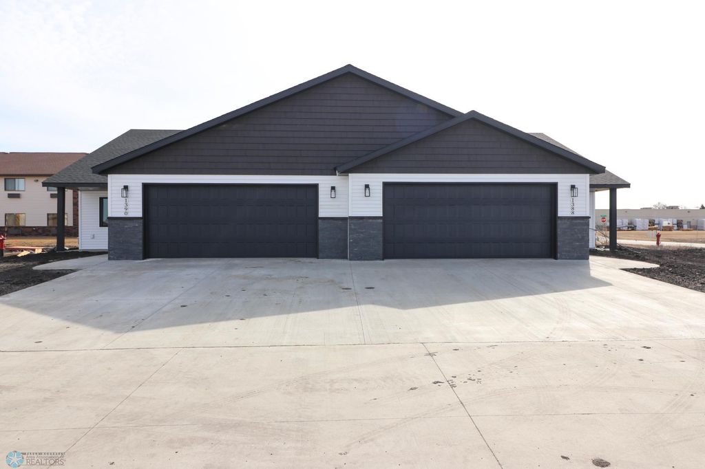 Photo of 1394 Prairie Lane Ln, Wahpeton, ND 58075 (MLS # 6658789)