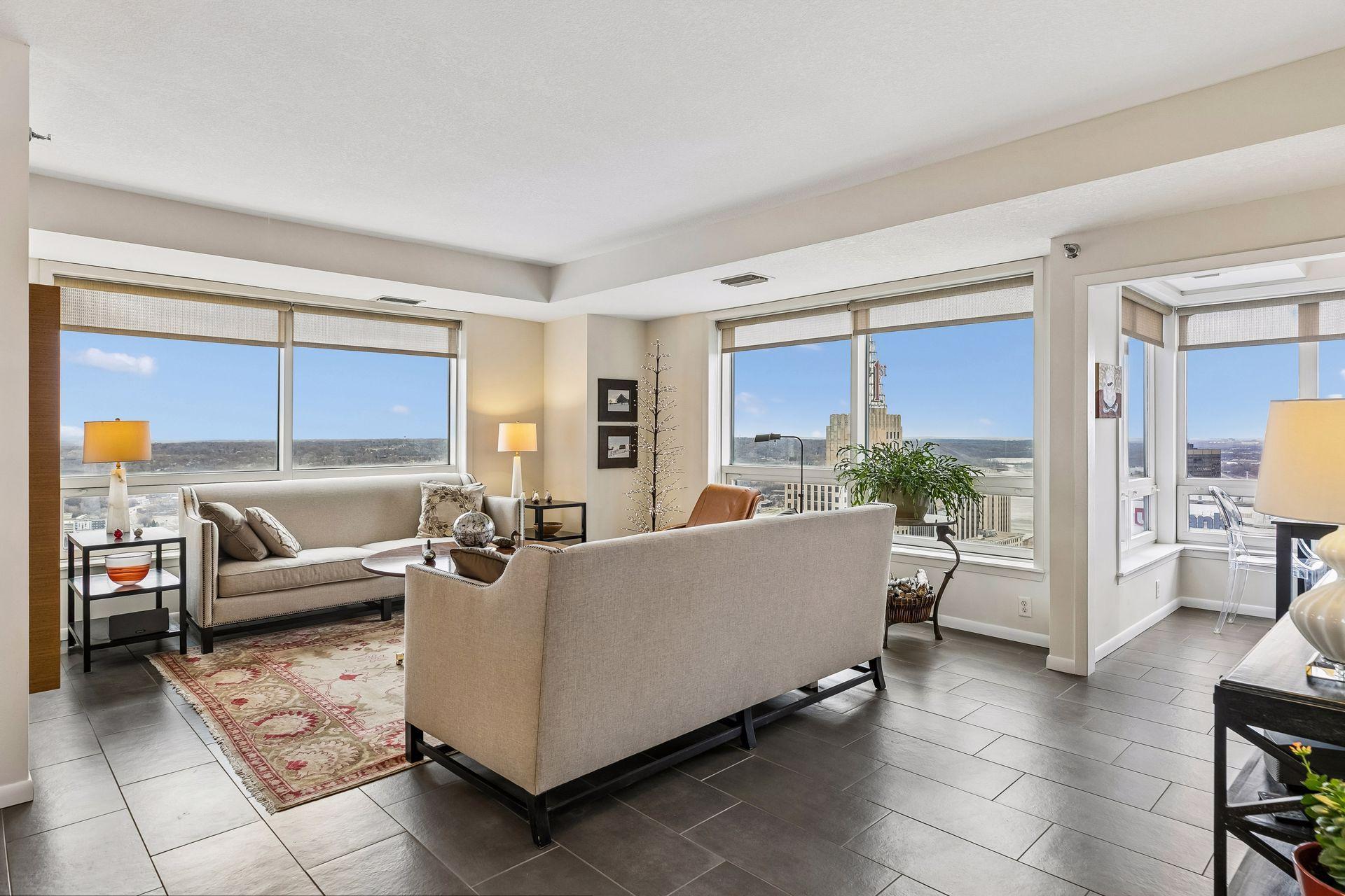 168 6th Street E 4101