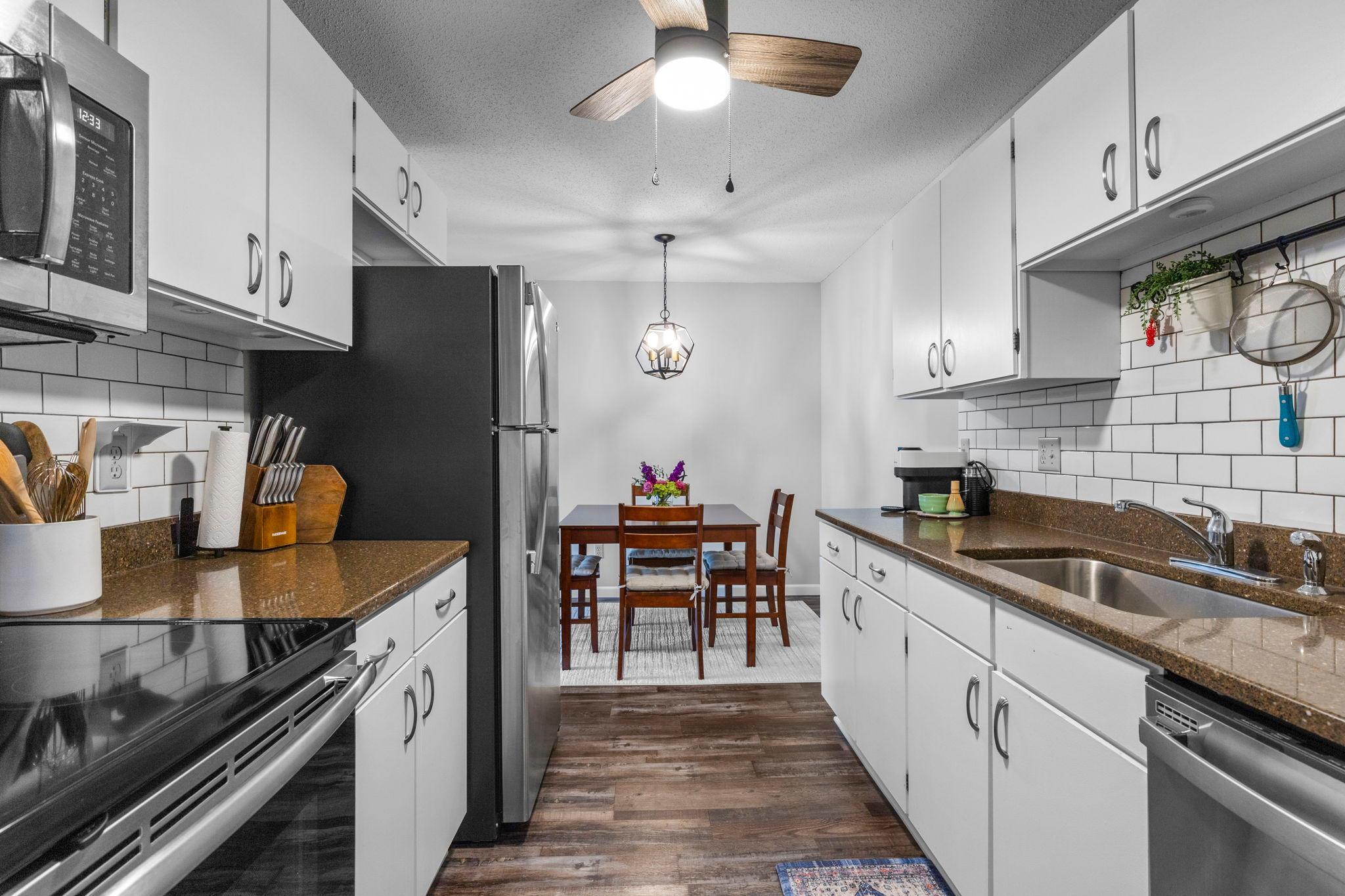 1304 W Medicine Lake Drive 308