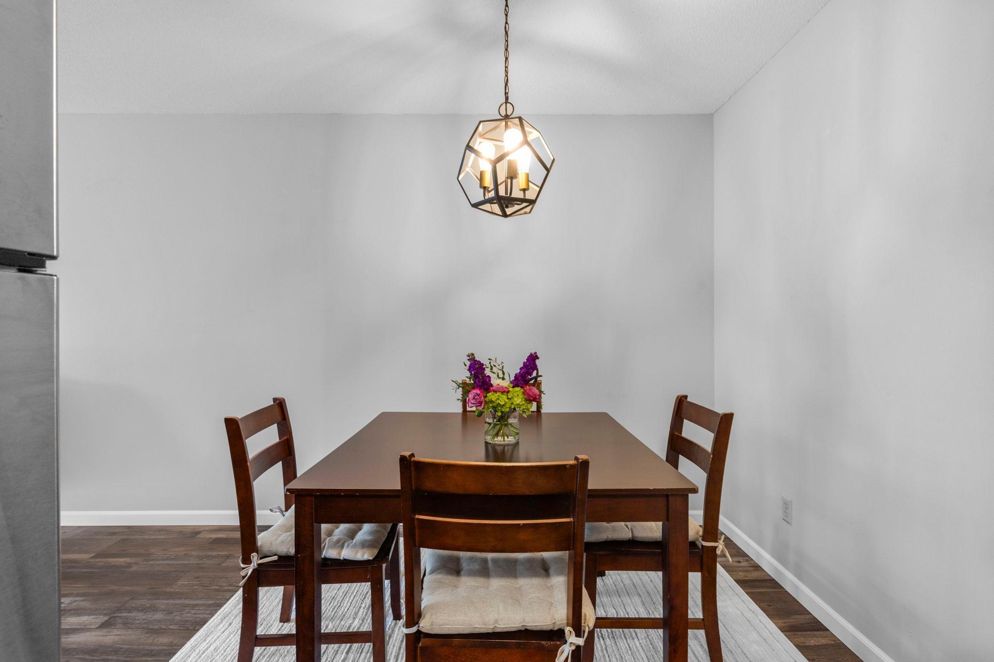 1304 W Medicine Lake Drive 308