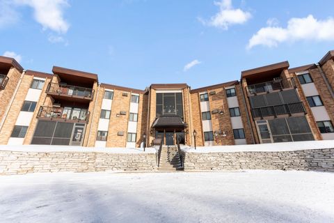 2690 Oxford Street N 209 Roseville MN 55113