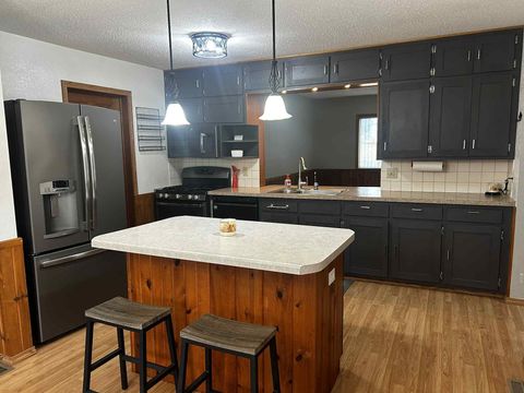 Photo of 4058 75th Avenue SW, Sparta Twp, MN 56265 (MLS # 6813321)