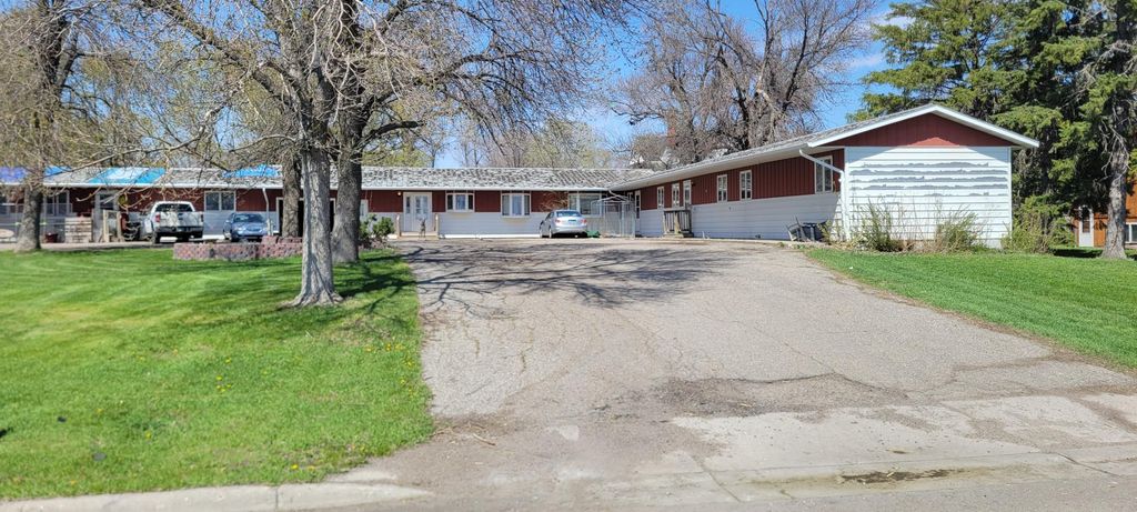 Photo of 20 5th Street E, Halstad, MN 56548 (MLS # 7069310)