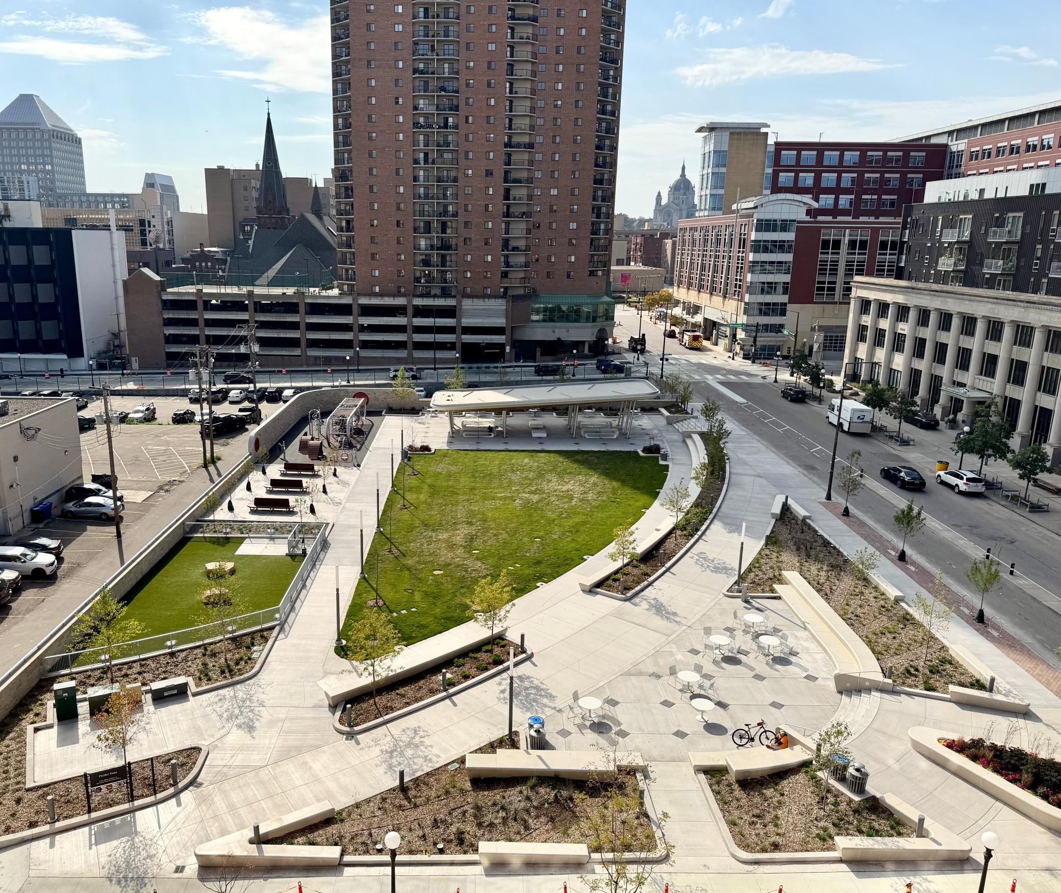 500 Robert Street N 613