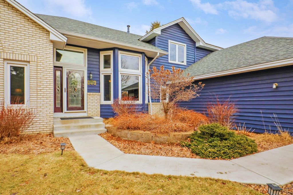 Photo of 9113 Barrington Terrace, Brooklyn Park, MN 55443 (MLS # 7024485)