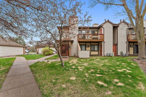 2071 Parkside Drive 30 Saint Paul MN 55119