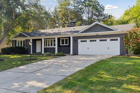 2465 Brunswick Avenue N Golden Valley MN 55422