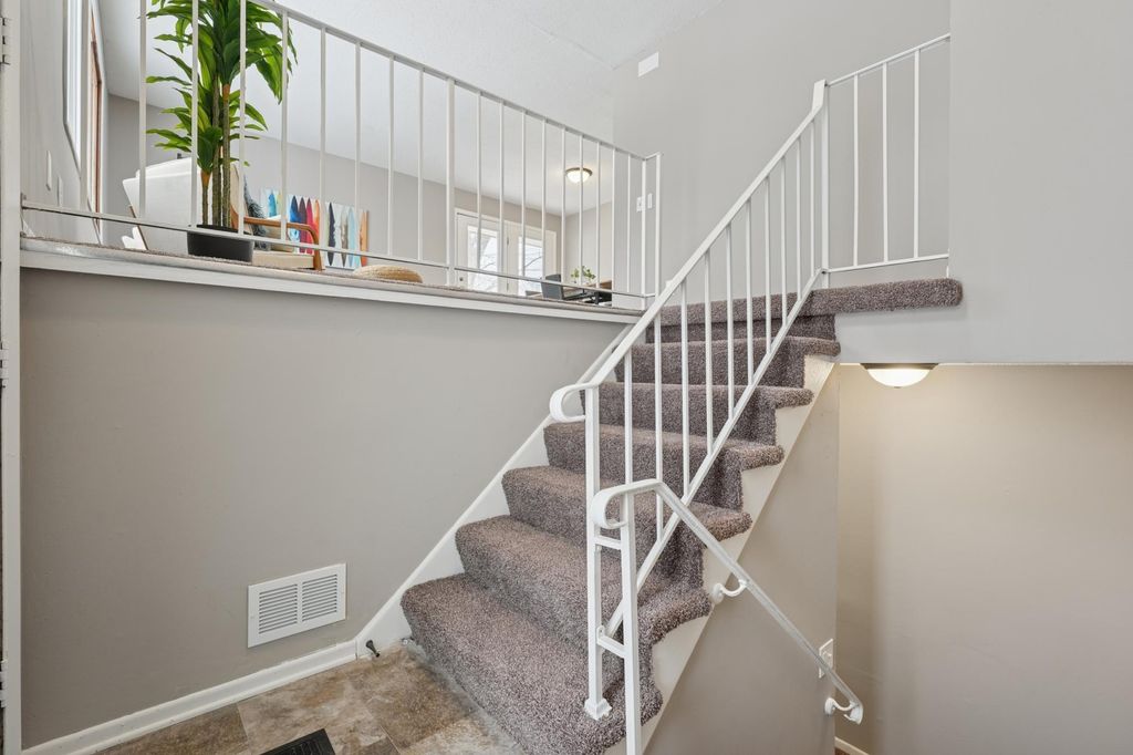 Photo of 2509 N 6th Street, Minneapolis, MN 55411 (MLS # 7010898)