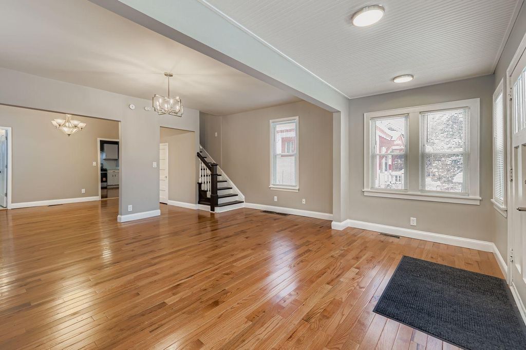 Photo of 2624 35th Avenue S, Minneapolis, MN 55406 (MLS # 6826508)