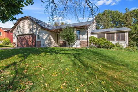 13613 Parkwood Lane Burnsville MN 55337
