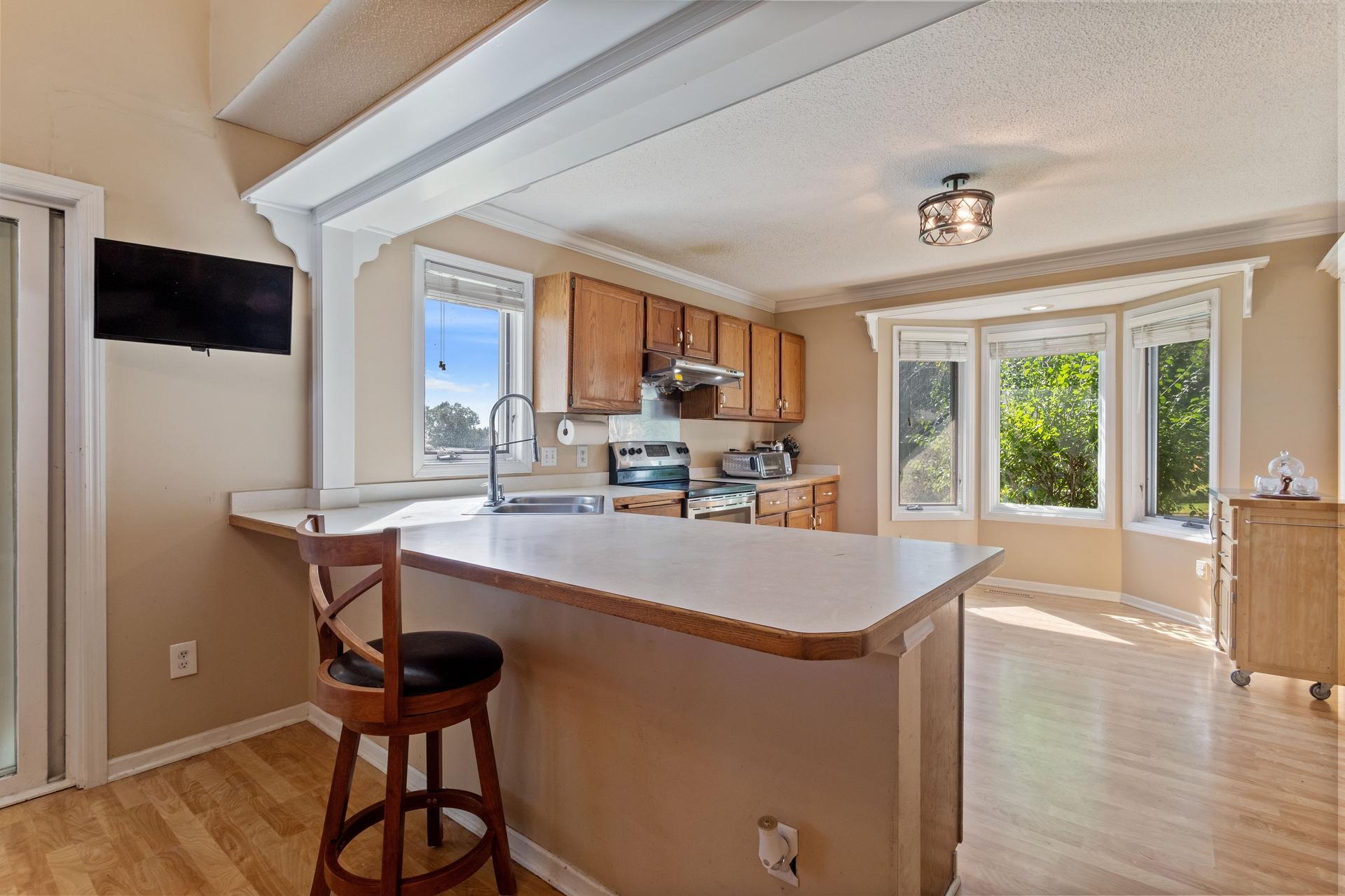 13613 Parkwood Lane