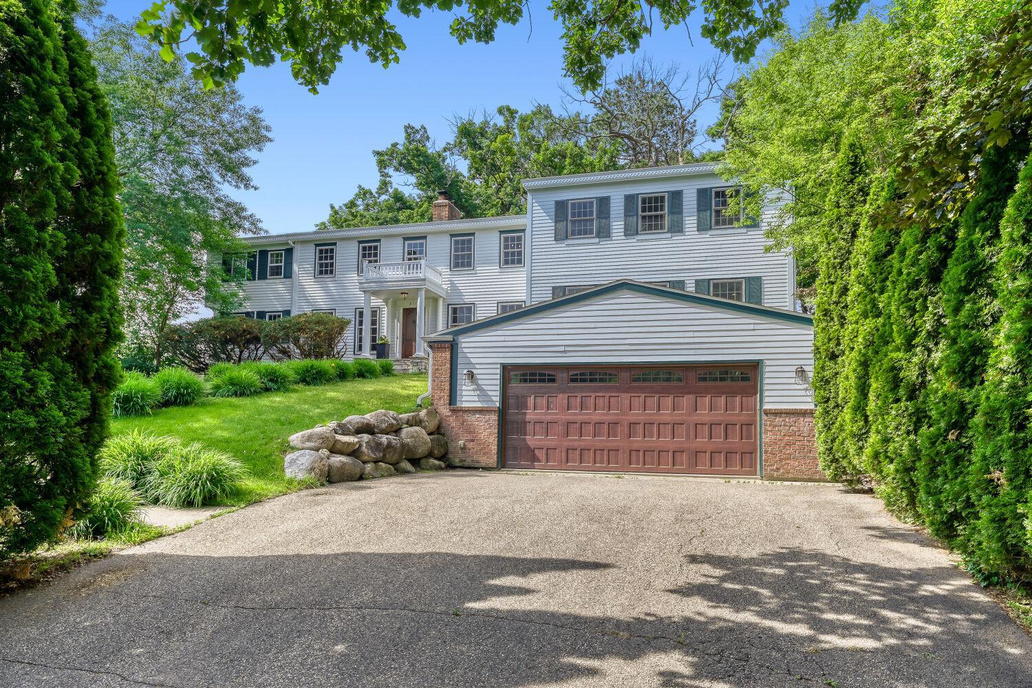 211 Paisley Lane