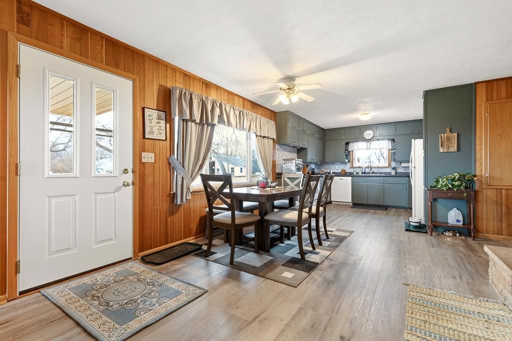 Photo of 2521 County Road 7, Marshall, MN 56258 (MLS # 7006792)