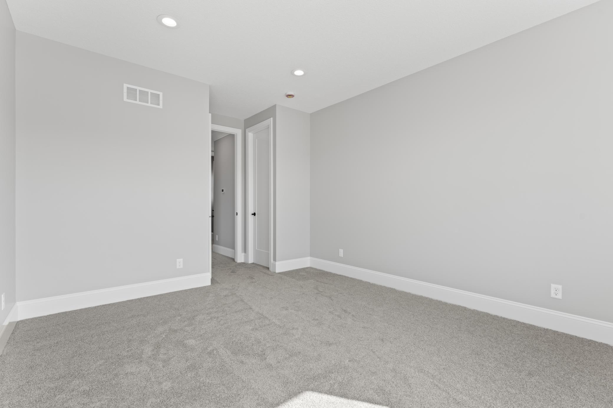 Rochester, Minnesota, 55902, United States, ,6 BathroomsBathrooms,Residential,Active,1770141
