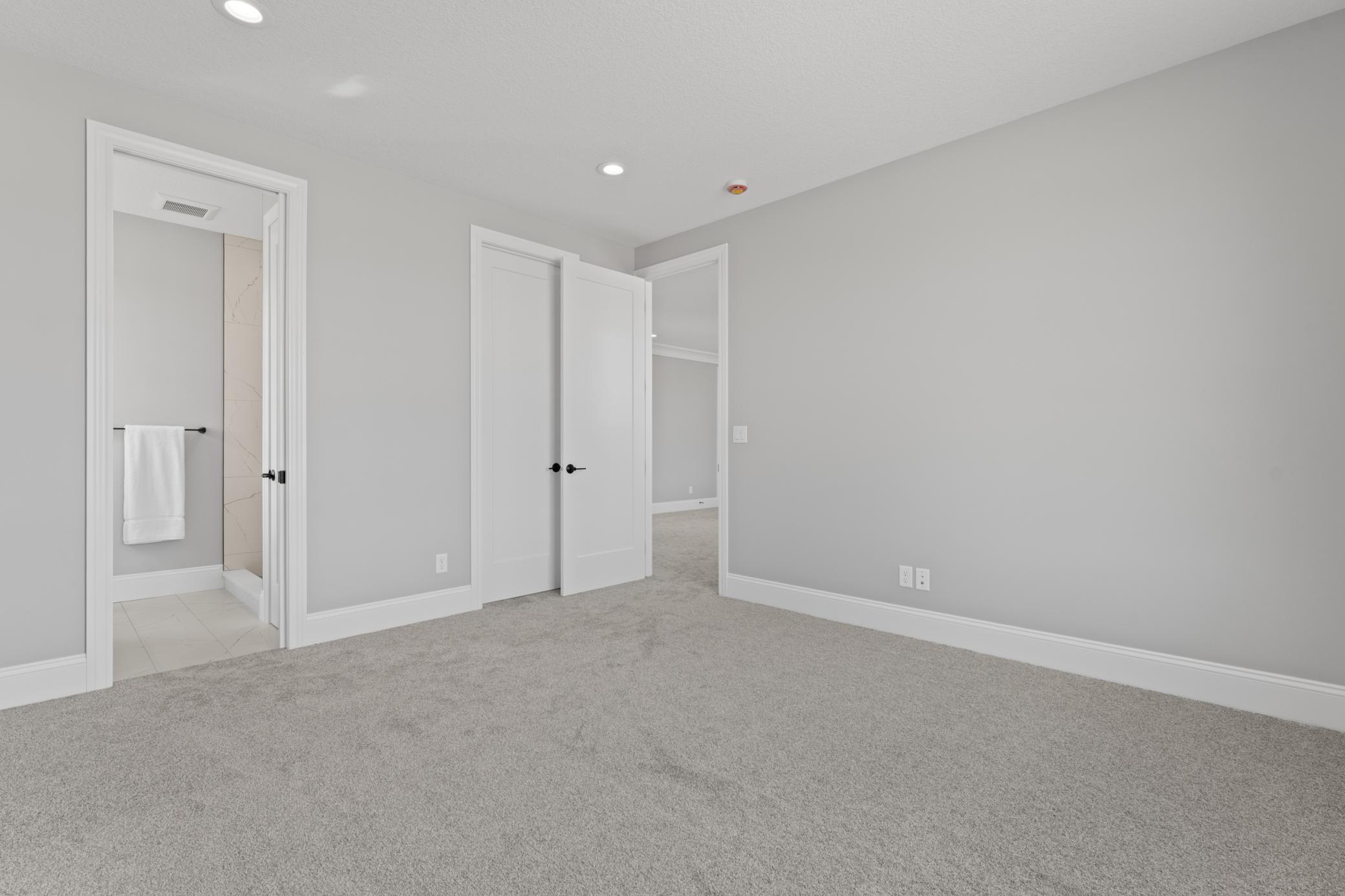 Rochester, Minnesota, 55902, United States, ,6 BathroomsBathrooms,Residential,Active,1770141