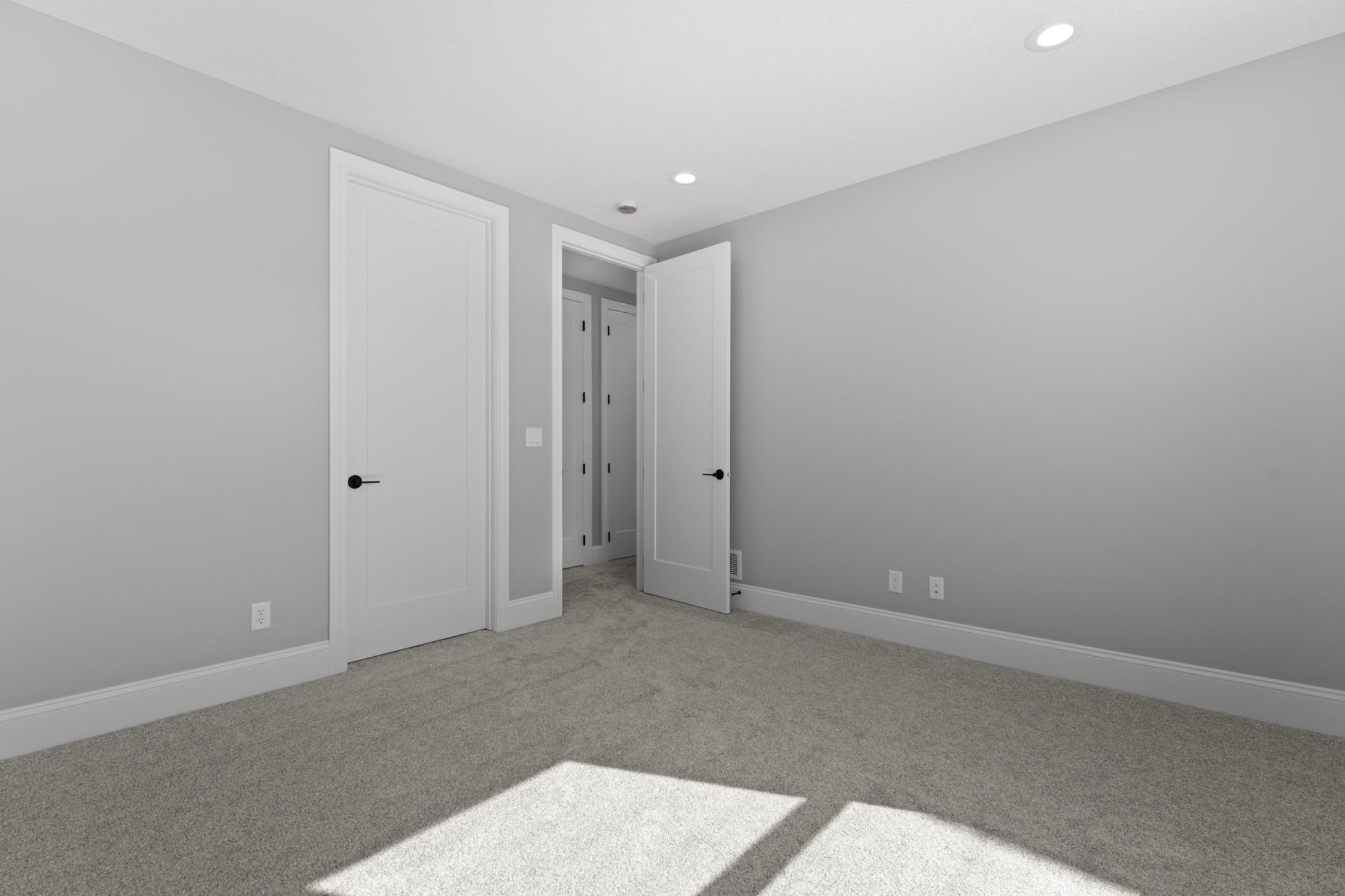 Rochester, Minnesota, 55902, United States, ,6 BathroomsBathrooms,Residential,Active,1770141