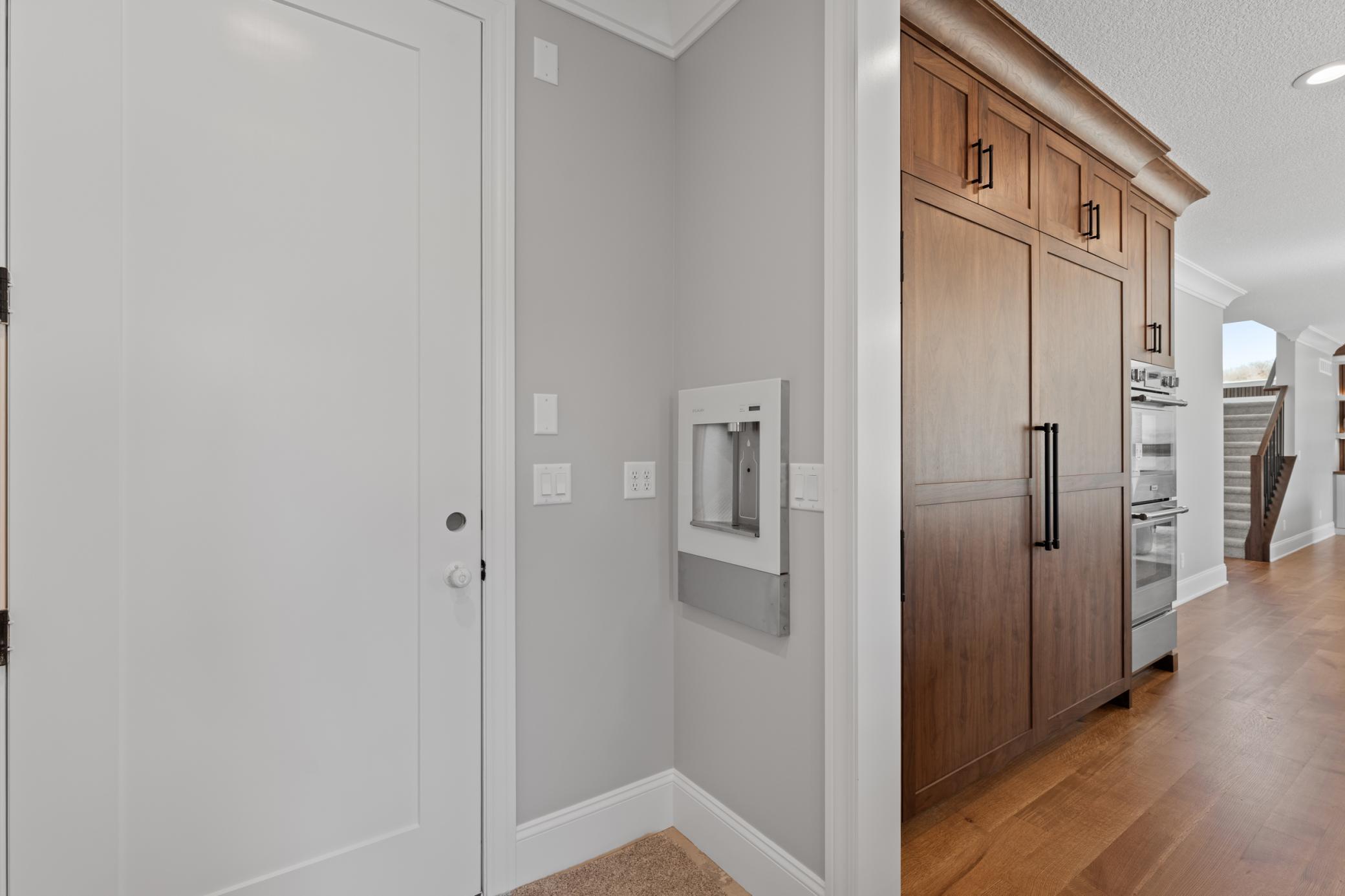 Rochester, Minnesota, 55902, United States, ,6 BathroomsBathrooms,Residential,Active,1770141