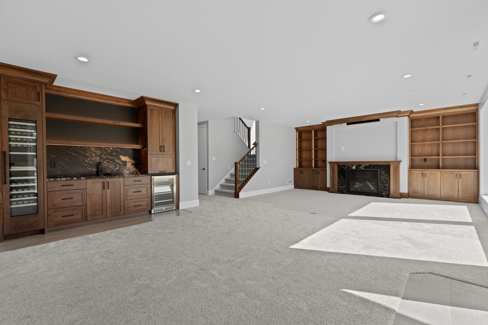 Rochester, Minnesota, 55902, United States, ,6 BathroomsBathrooms,Residential,Active,1770141
