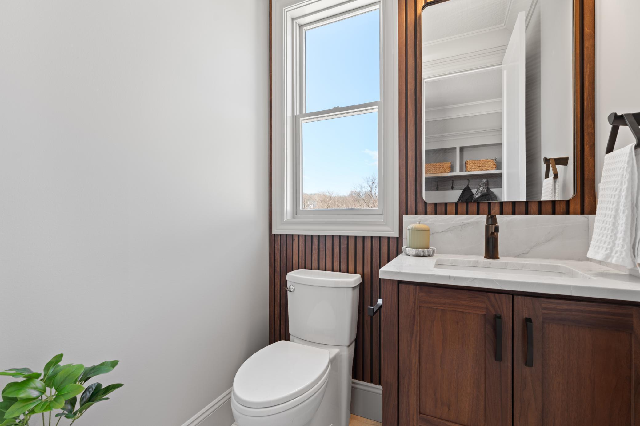 Rochester, Minnesota, 55902, United States, ,6 BathroomsBathrooms,Residential,Active,1770141