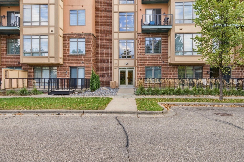 Photo of 1070 Grandview Court NE #110, Columbia Heights, MN 55421 (MLS # 7156482)