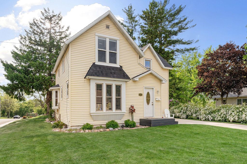 Photo of 108 14th Street SE, Austin, MN 55912 (MLS # 7075574)