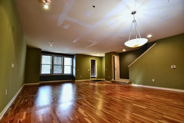 232 8th Street E 232