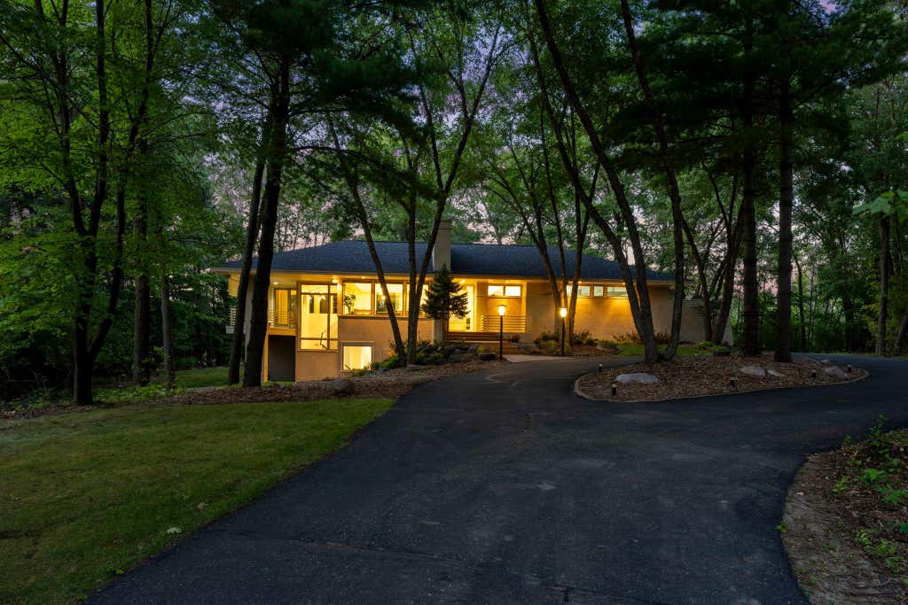 Photo of 11945 Isleton Avenue N, Stillwater, MN 55082 (MLS # 7123928)
