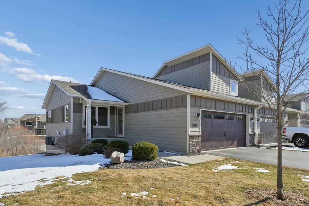 Photo of 10792 Retreat Lane, Woodbury, MN 55129 (MLS # 7026203)