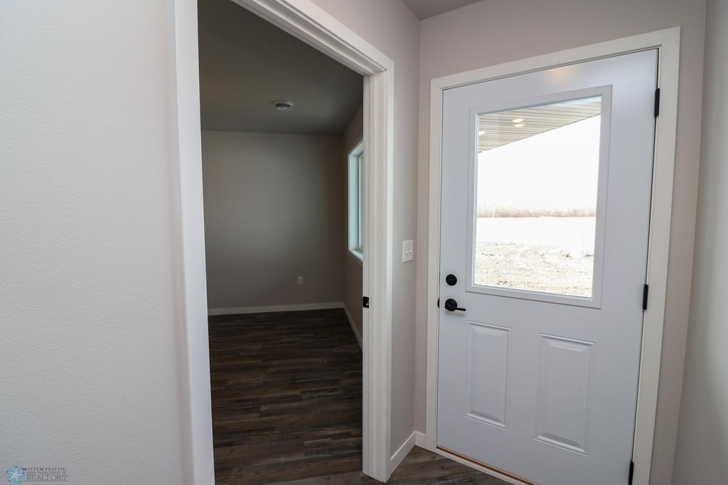 Photo of 1392 Prairie Lane Ln, Wahpeton, ND 58075 (MLS # 6658907)