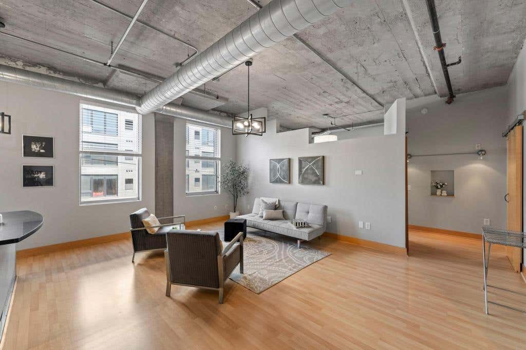Photo of 918 3rd St ST N #207, Minneapolis, MN 55401 (MLS # 7131973)