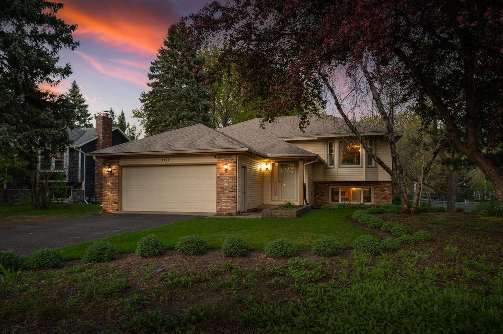 Photo of 5970 Pheasant Drive, Shoreview, MN 55126 (MLS # 7068355)