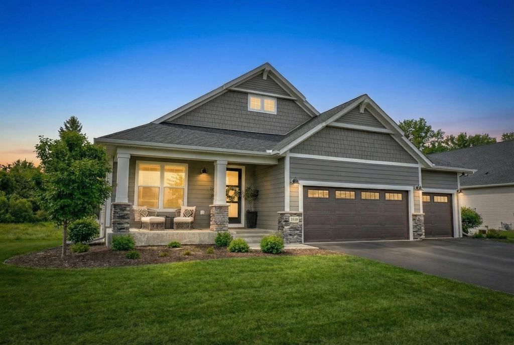 Photo of 1446 Lee Circle, Hudson, WI 54016 (MLS # 7043973)