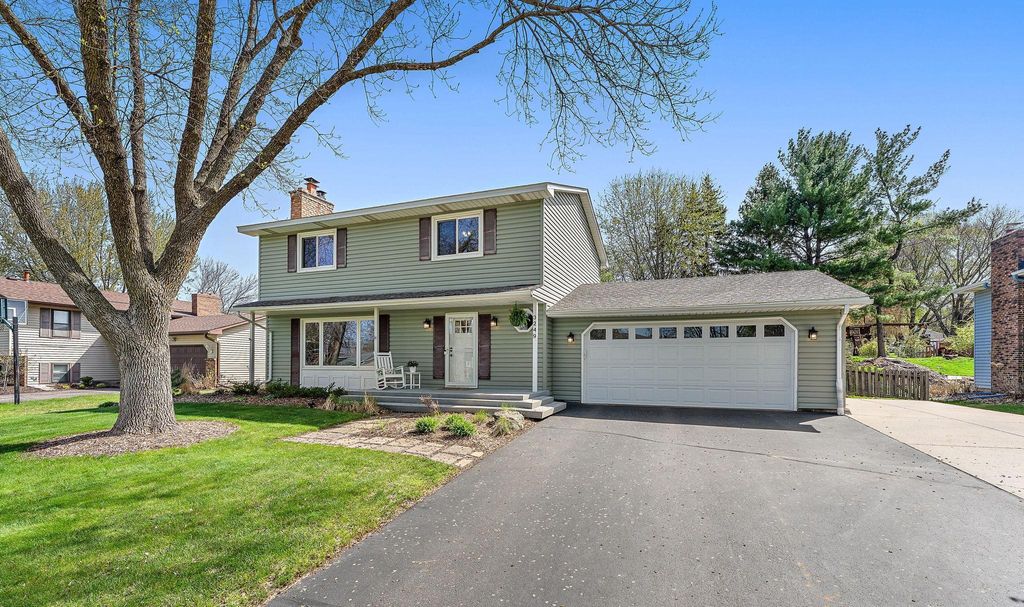 Photo of 3249 Camelot Drive, Woodbury, MN 55125 (MLS # 7058305)