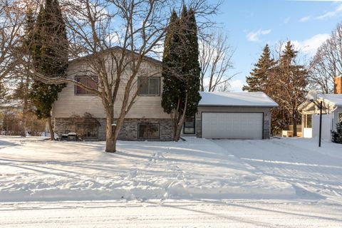 3007 Thunder Bay Road Little Canada MN 55117
