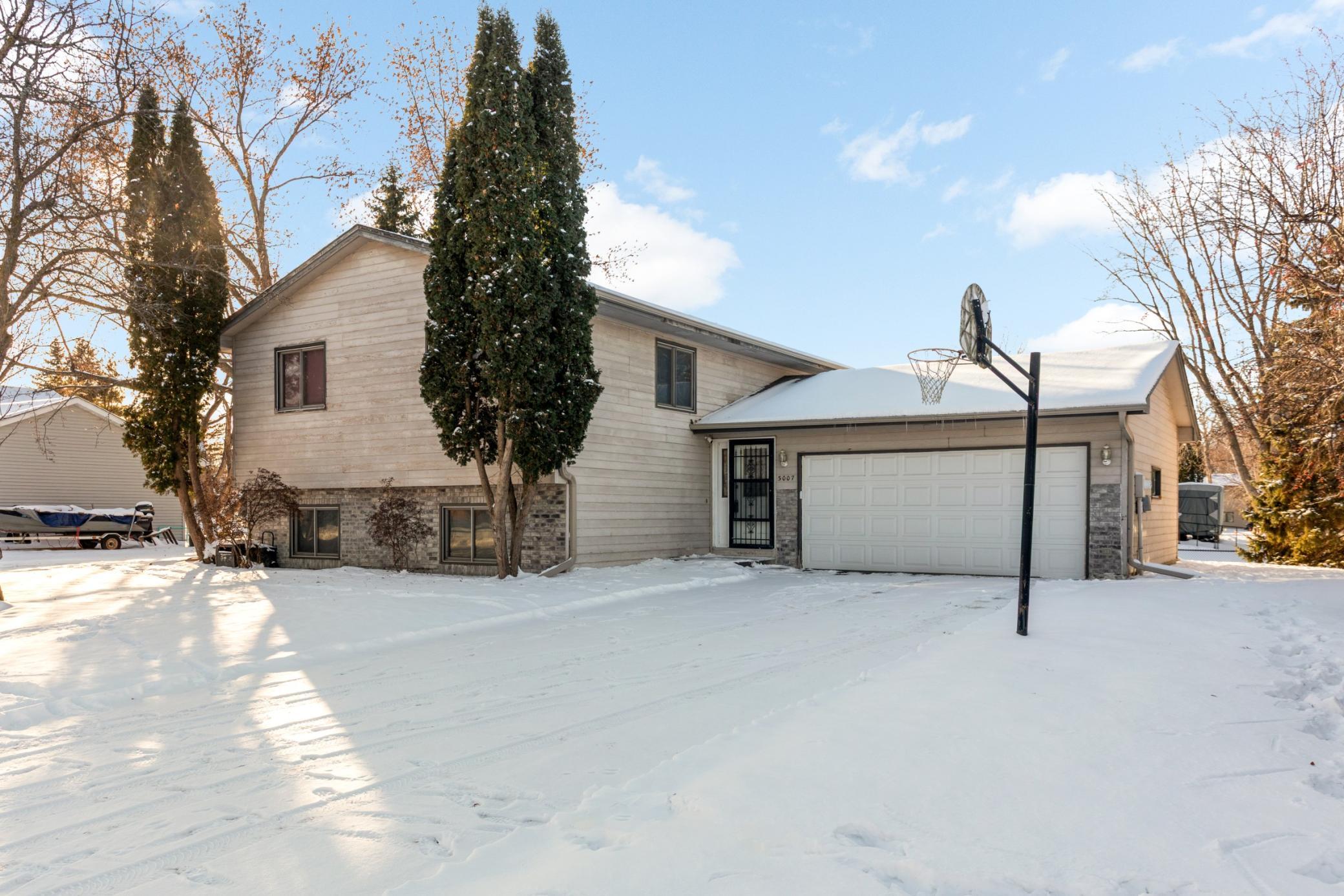 3007 Thunder Bay Road