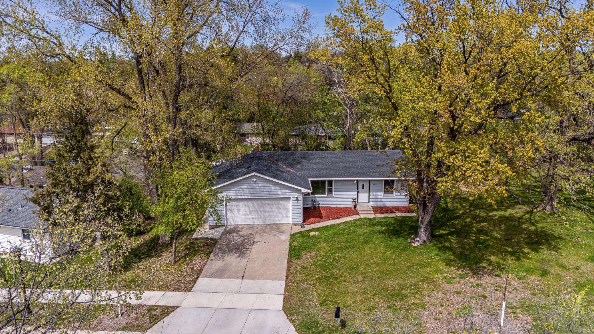 1529 Hudson Road