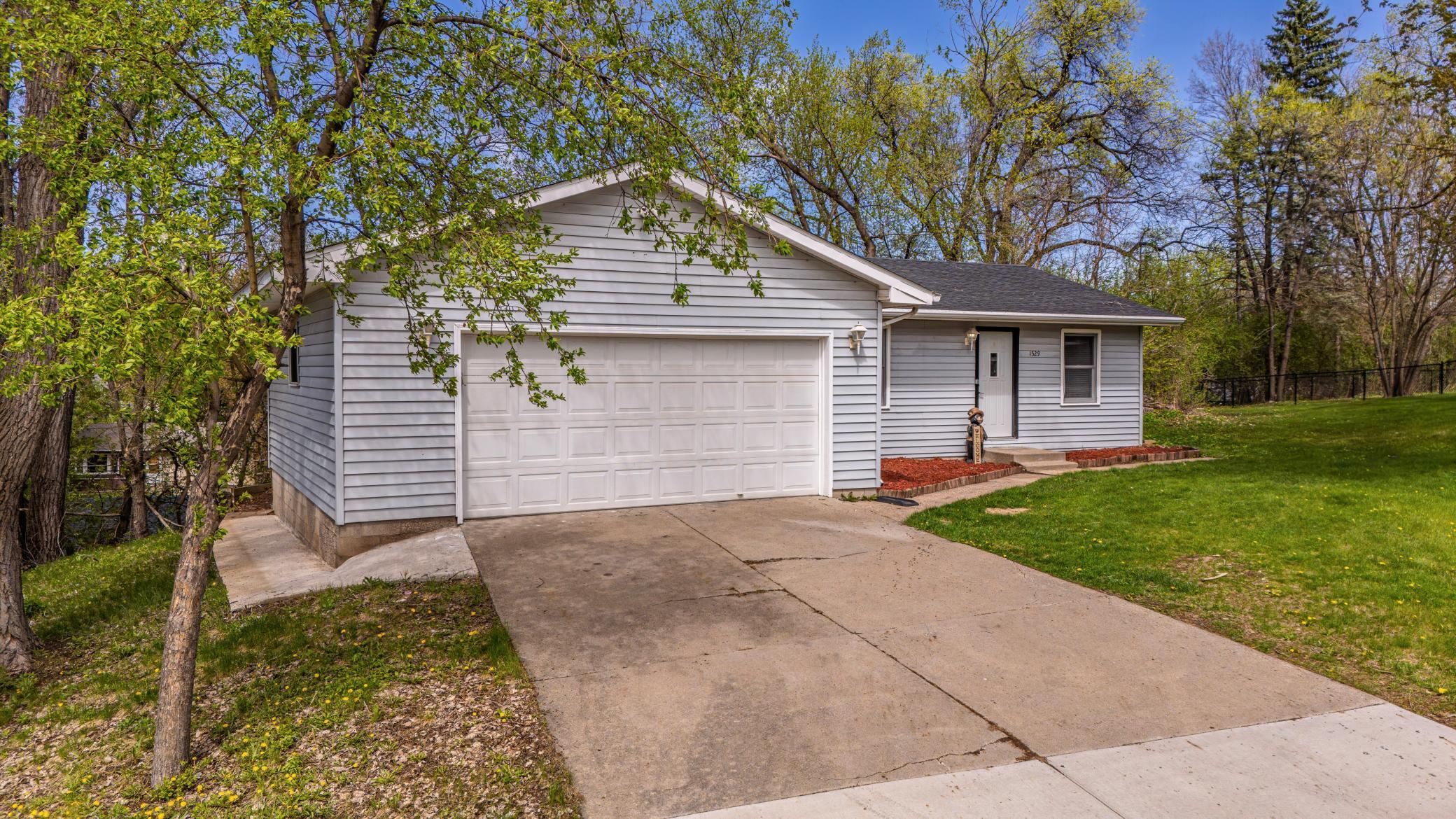 1529 Hudson Road