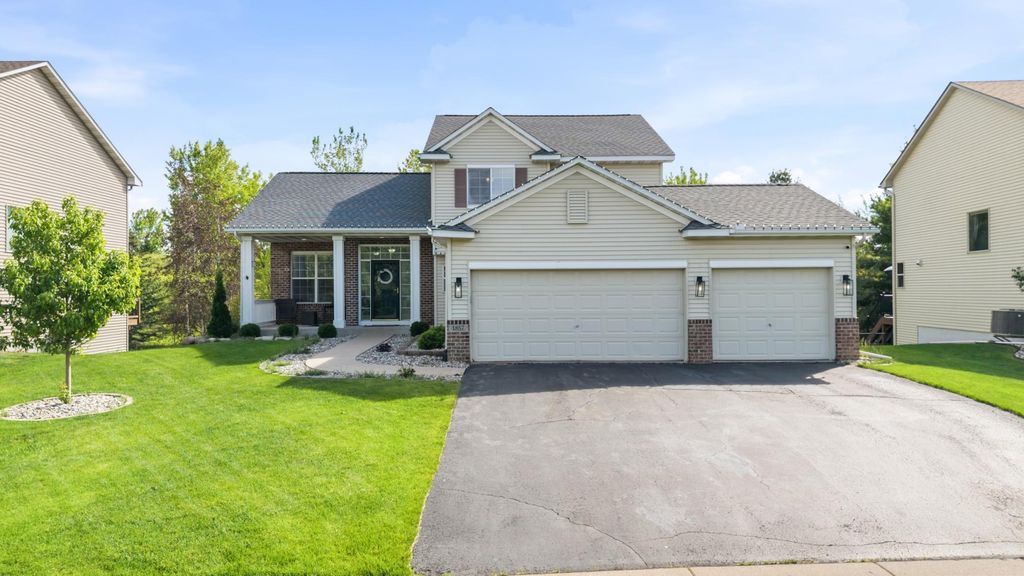 Photo of 1857 Wyndam Drive, Shakopee, MN 55379 (MLS # 7081641)