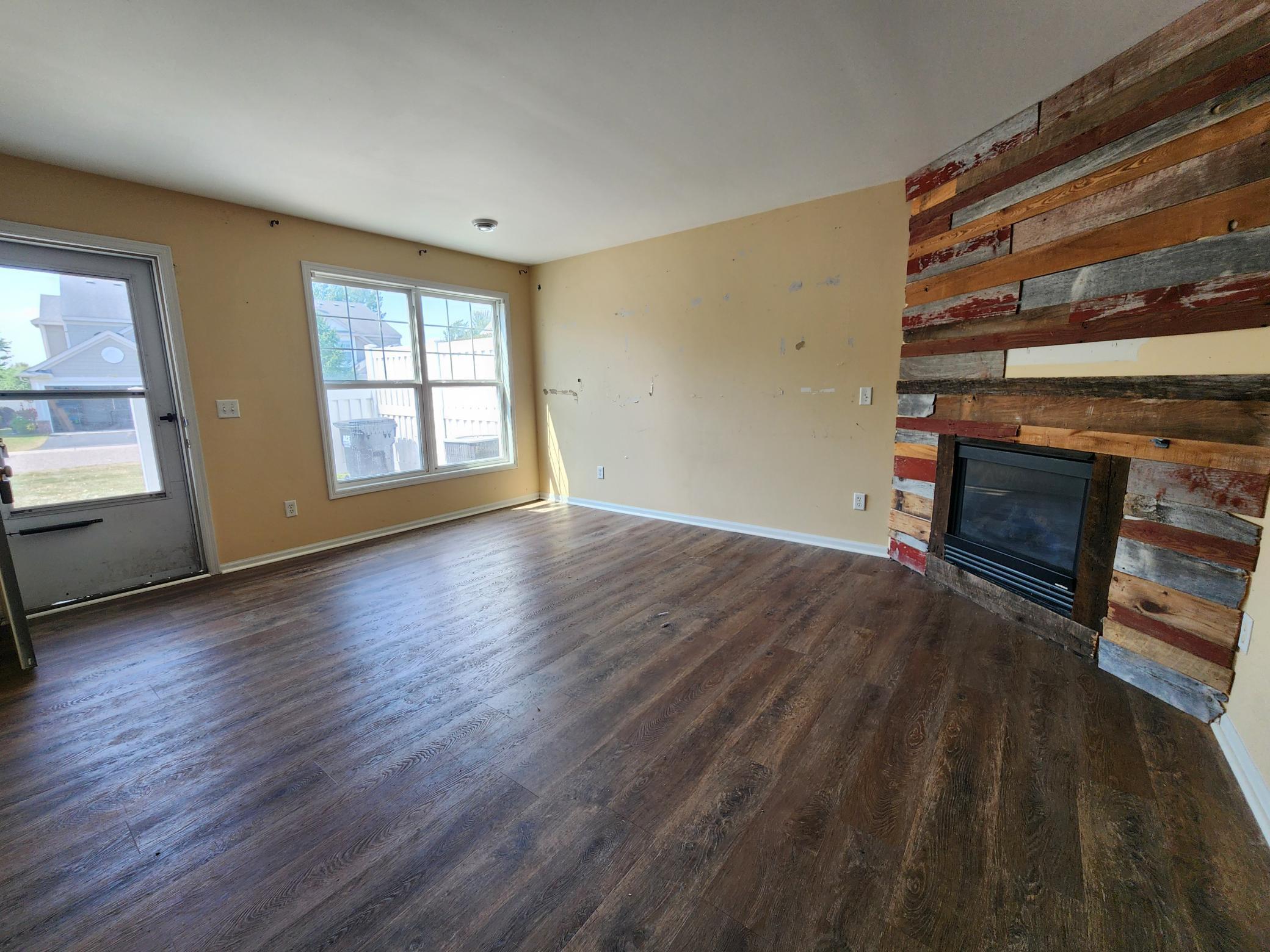 5010 149th Street N 4