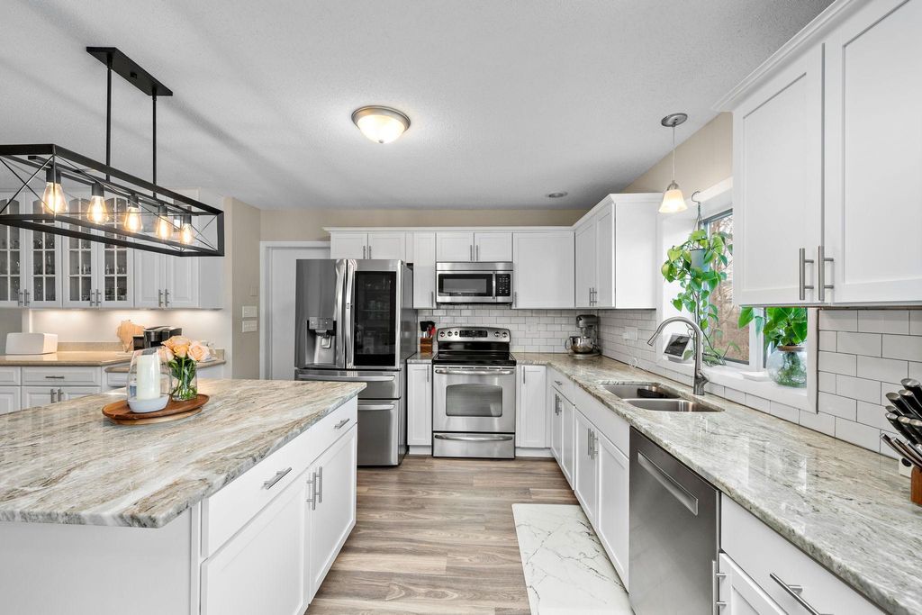 Photo of 5249 W 95th Street, Bloomington, MN 55437 (MLS # 7018817)