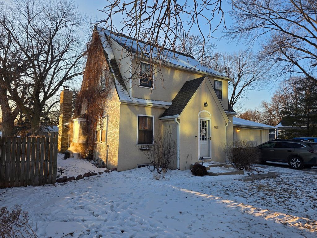 Photo of 419 12th Street N, Mountain Lake, MN 56159 (MLS # 7014287)