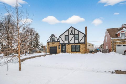 1885 Eleanor Avenue Saint Paul MN 55116