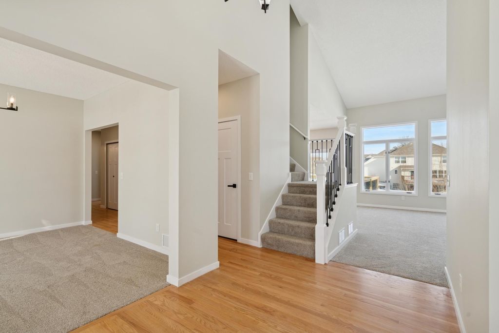 Photo of 17714 Hillwood Avenue, Lakeville, MN 55044 (MLS # 7006154)