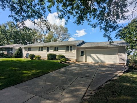 Photo of 1608 Plainview Lane, Albert Lea, MN 56007 (MLS # 6787262)