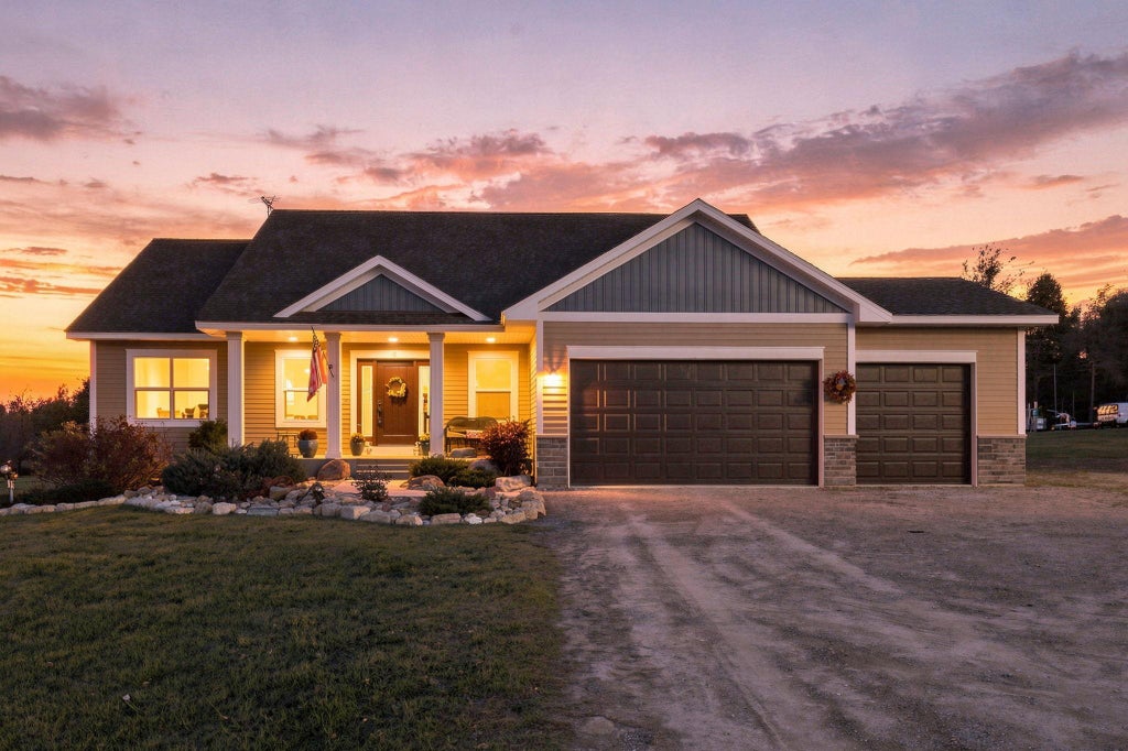 Photo of 1515 76th Avenue, Roberts, WI 54023 (MLS # 7159768)