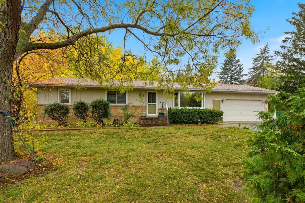 Photo of 14805 32nd Avenue N, Plymouth, MN 55447 (MLS # 6823691)