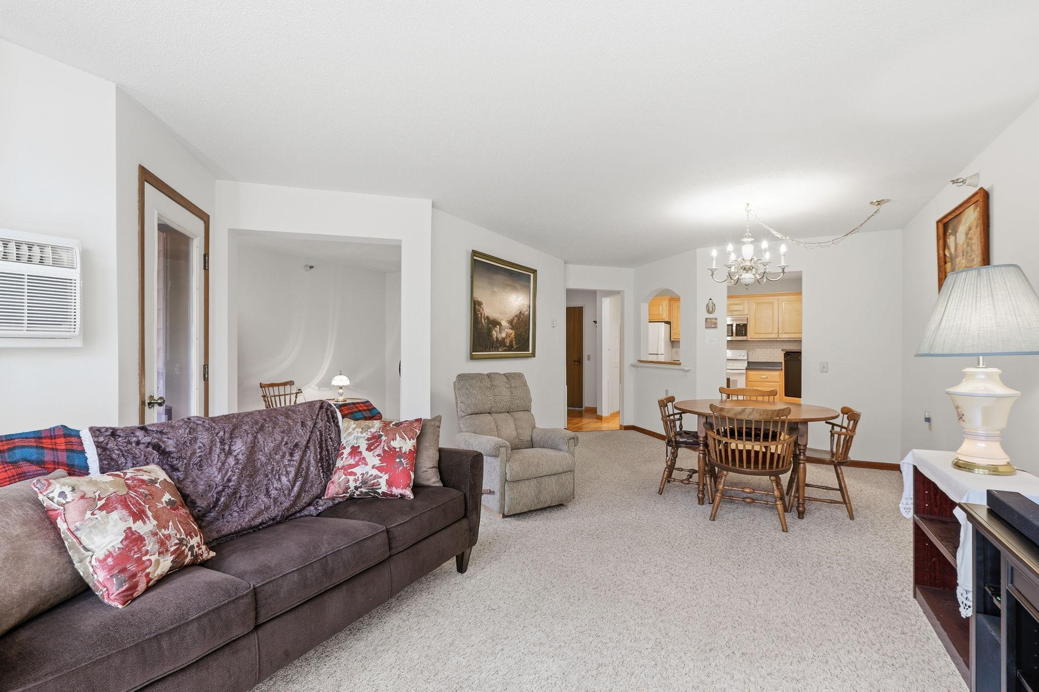 500 County Road B W 328