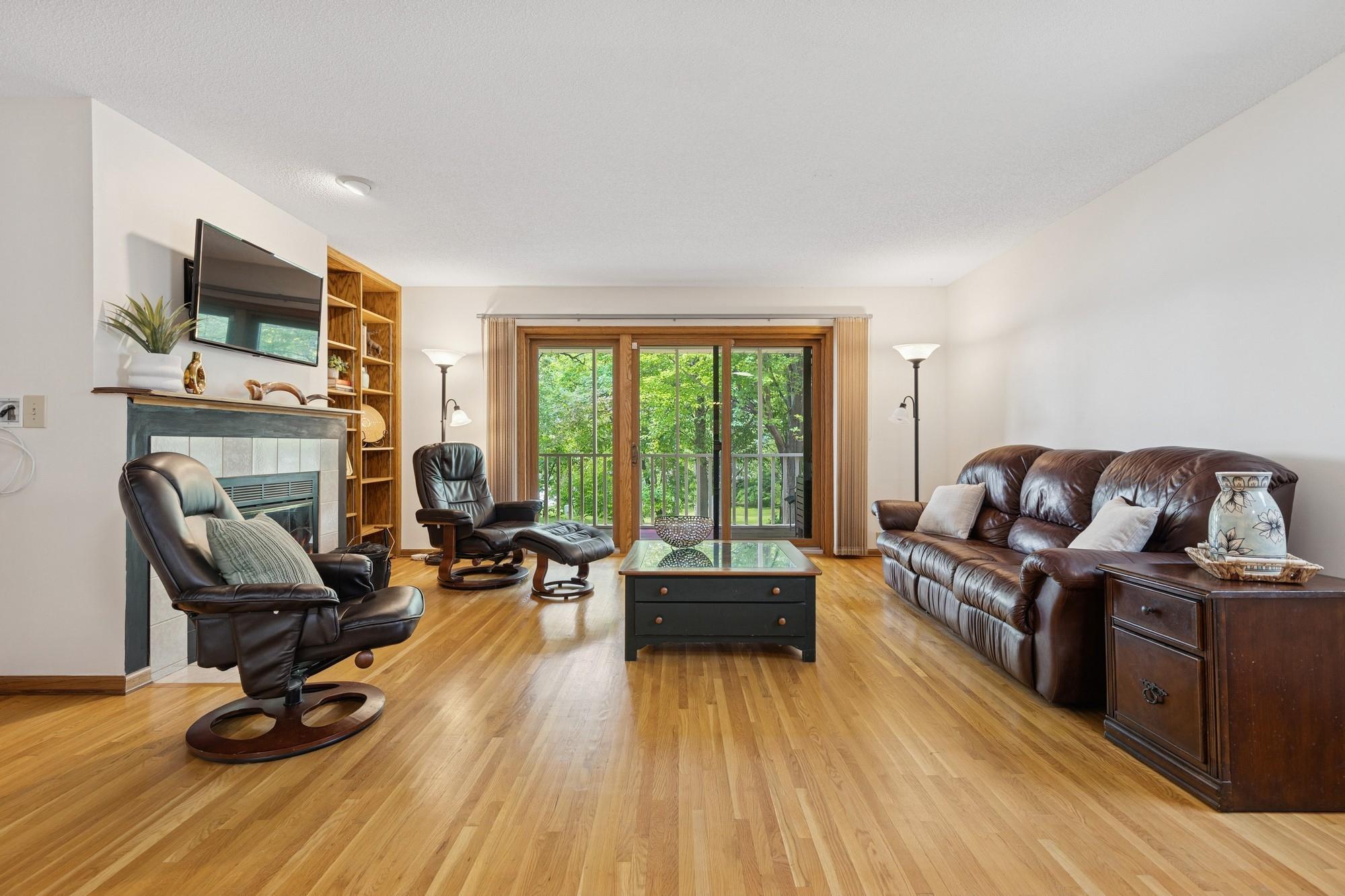 1876 Shady Beach Avenue